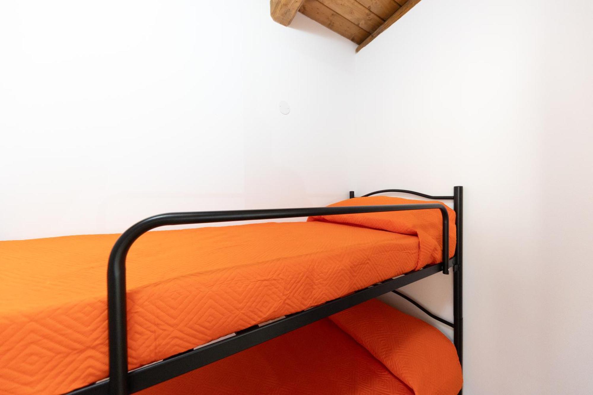 Cortile Gioeni Apartment เชฟาลู ภายนอก รูปภาพ
