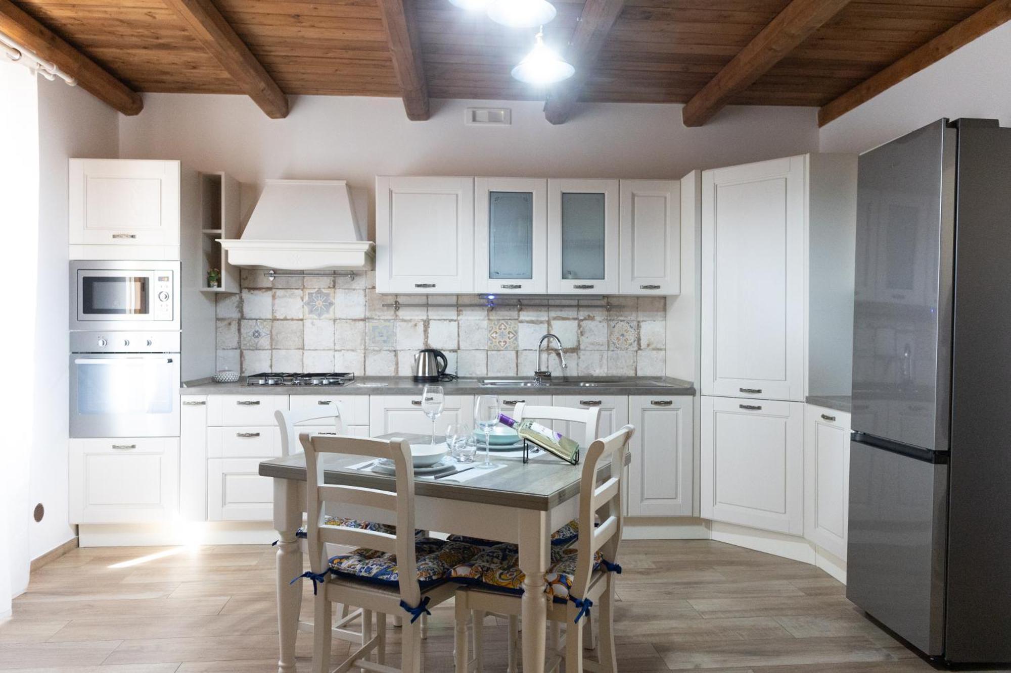 Cortile Gioeni Apartment เชฟาลู ภายนอก รูปภาพ