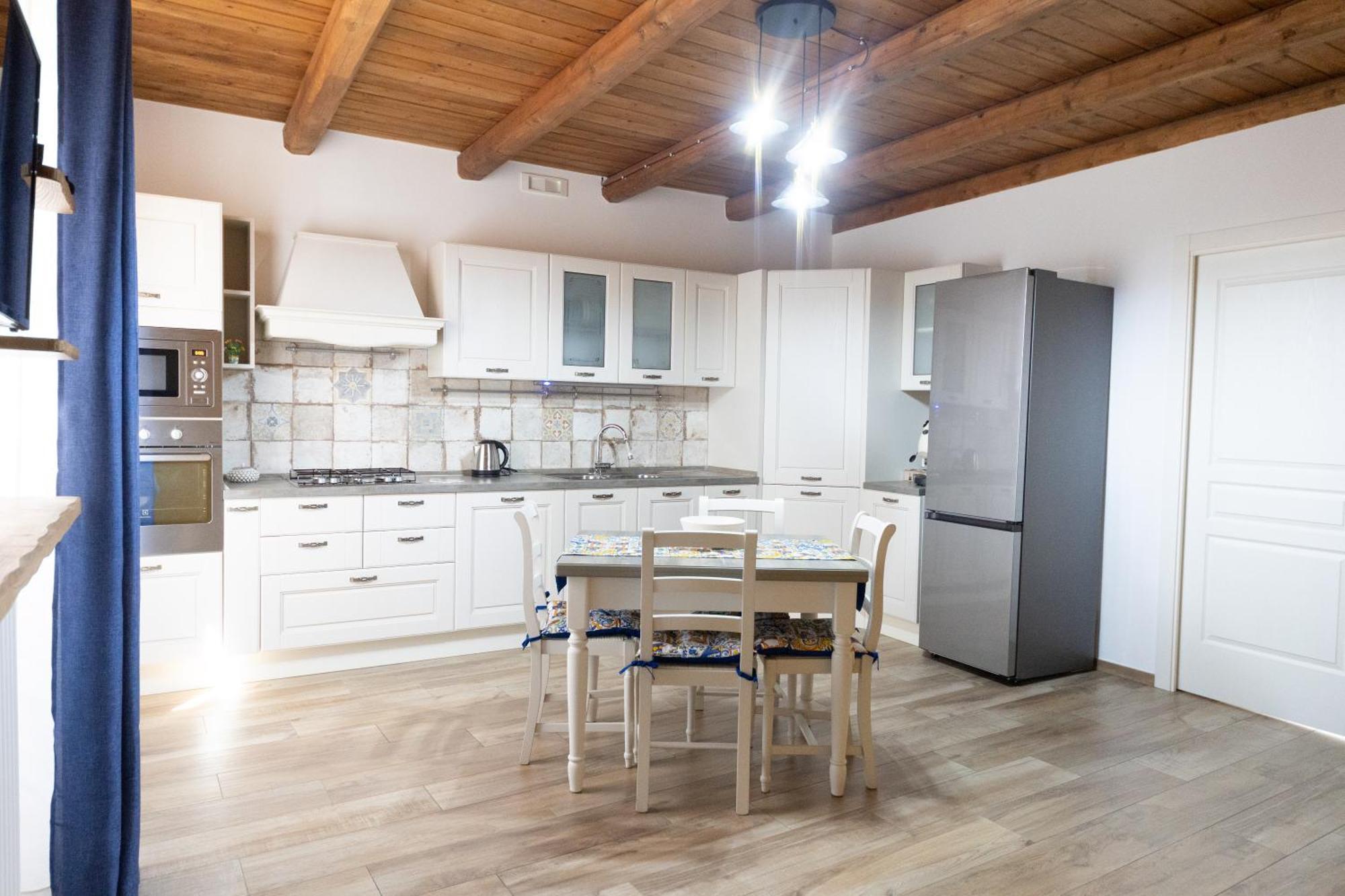 Cortile Gioeni Apartment เชฟาลู ภายนอก รูปภาพ