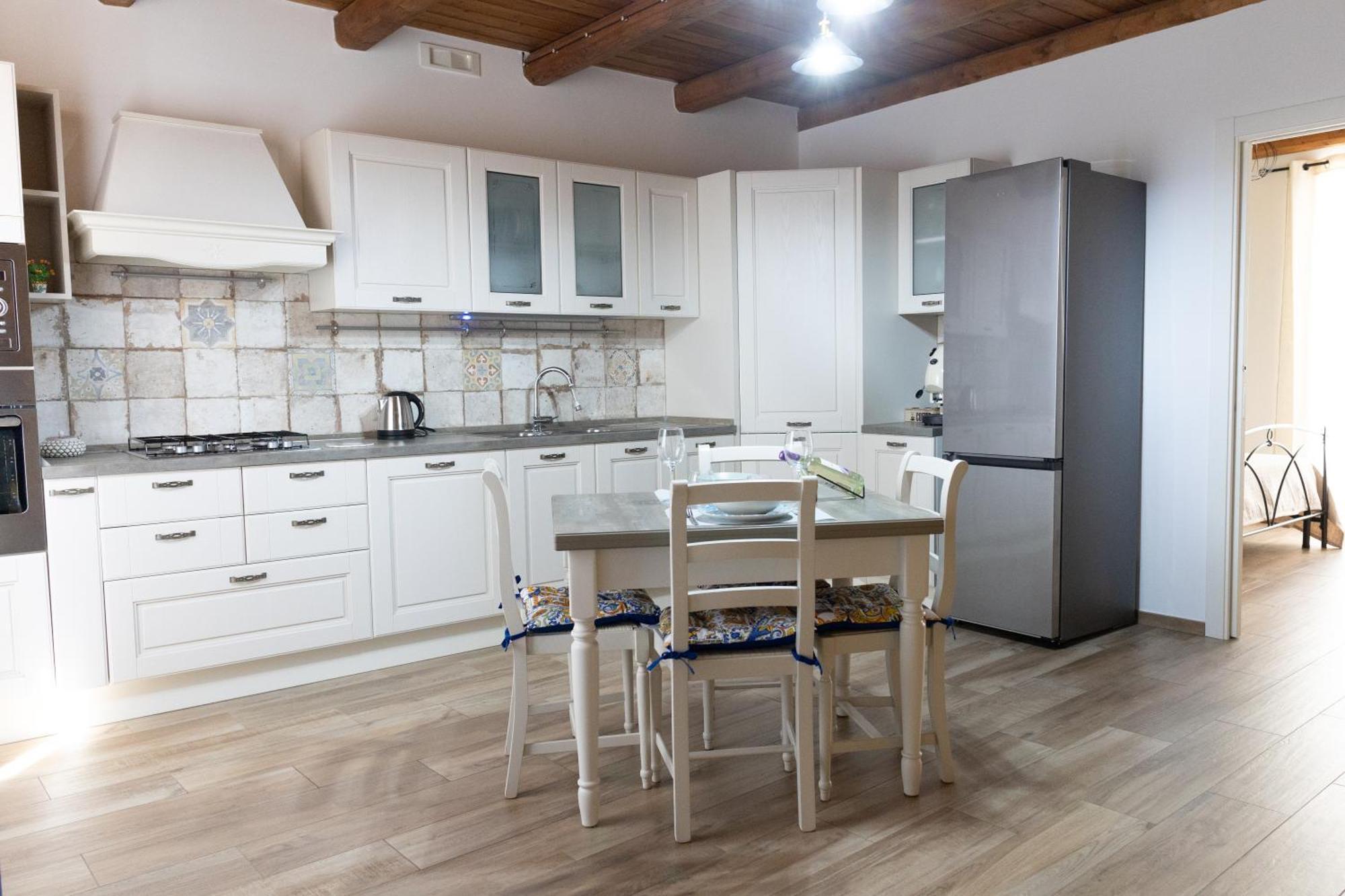 Cortile Gioeni Apartment เชฟาลู ภายนอก รูปภาพ